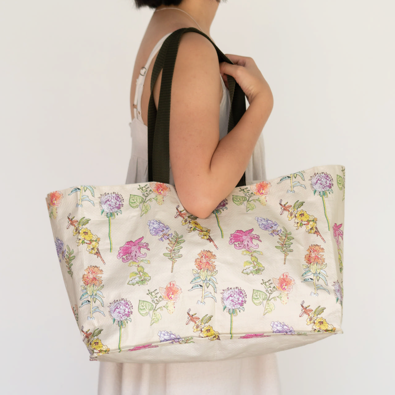 Medium Shopping Bag - Floral Motifs